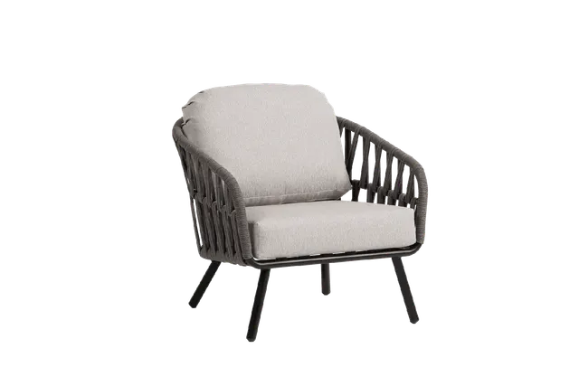 Hamptons Club Chair