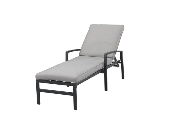 Southampton Cushion Chaise Lounge