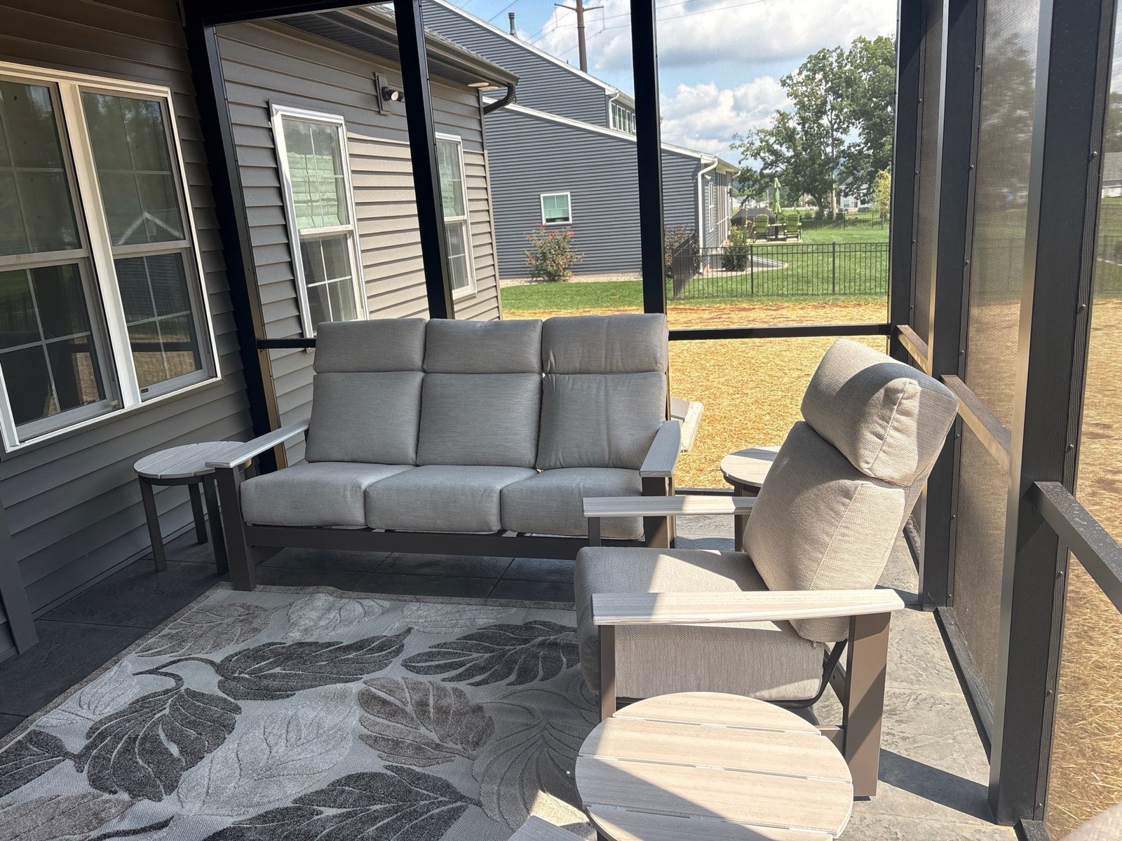 Telescope Sofa Set