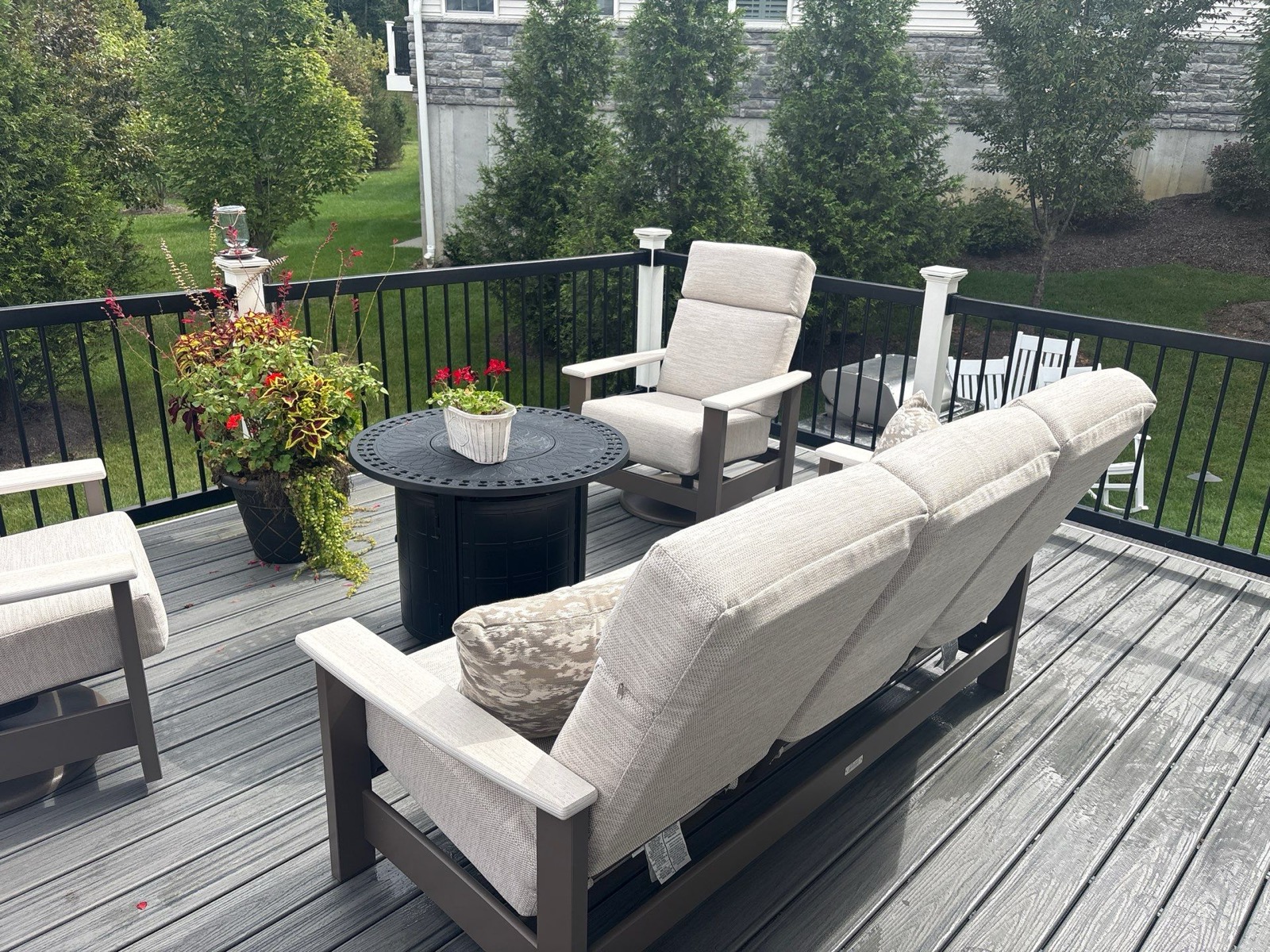 Telescope Leeward Deep Seating Set